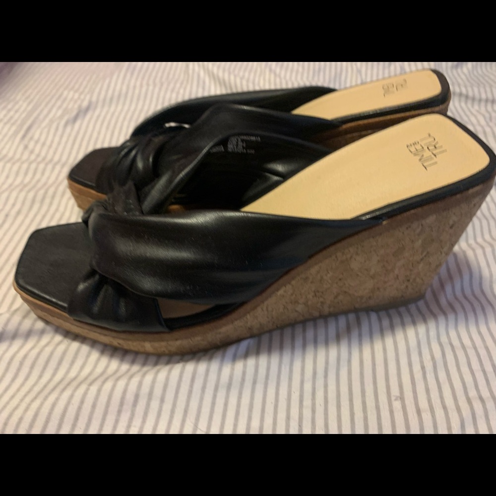 Wedge Black and Tan heels-